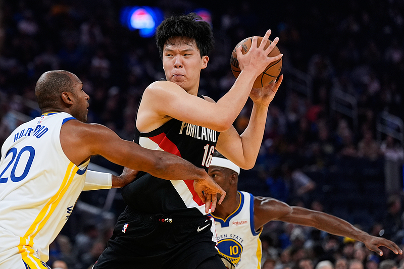 NBA常规赛赛前再迎强敌，里昂队长鼓劲，主帅态度：压力陡增，身体对抗强度拉满的简单介绍